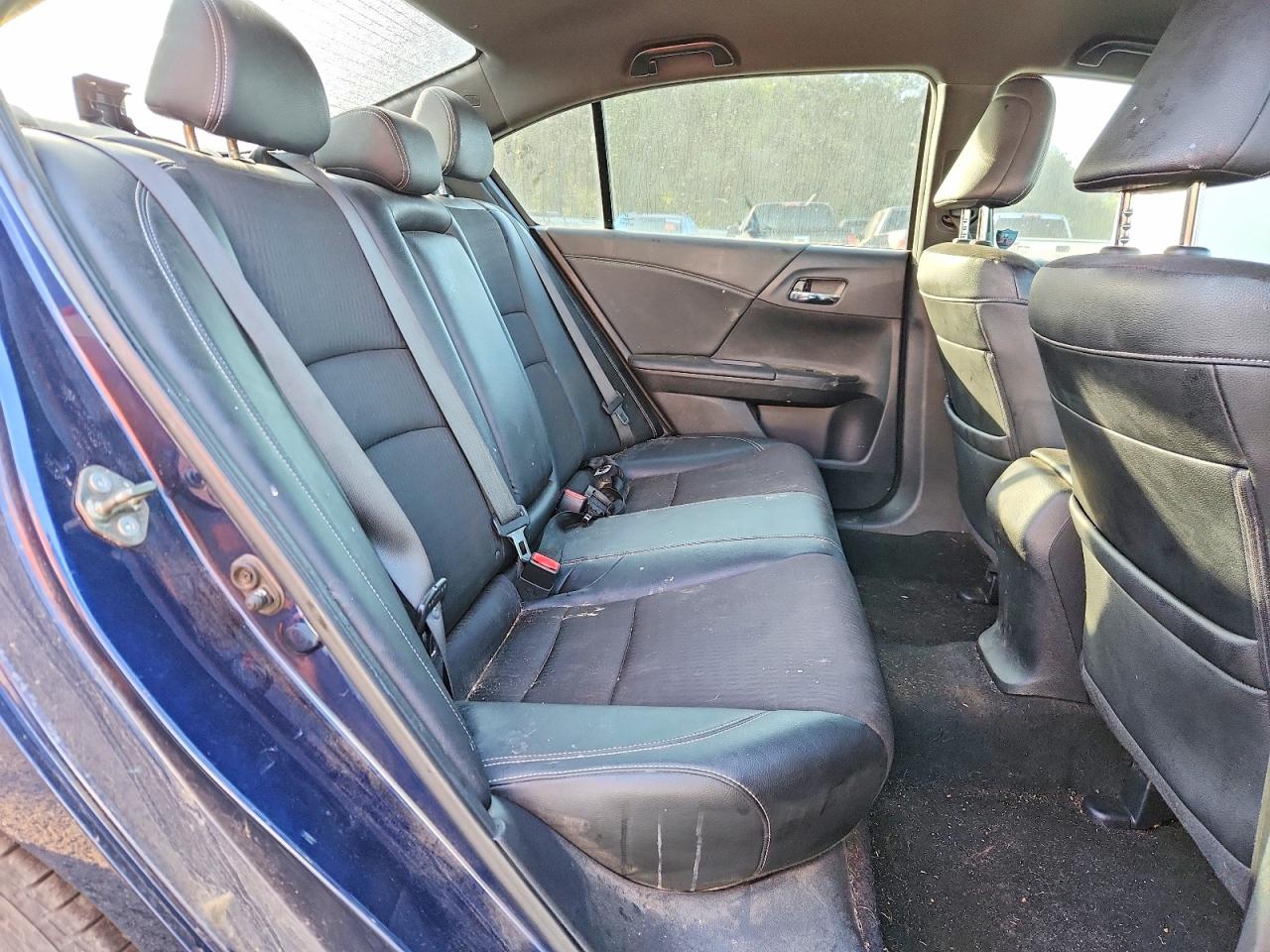 2016 HONDA ACCORD photo 10