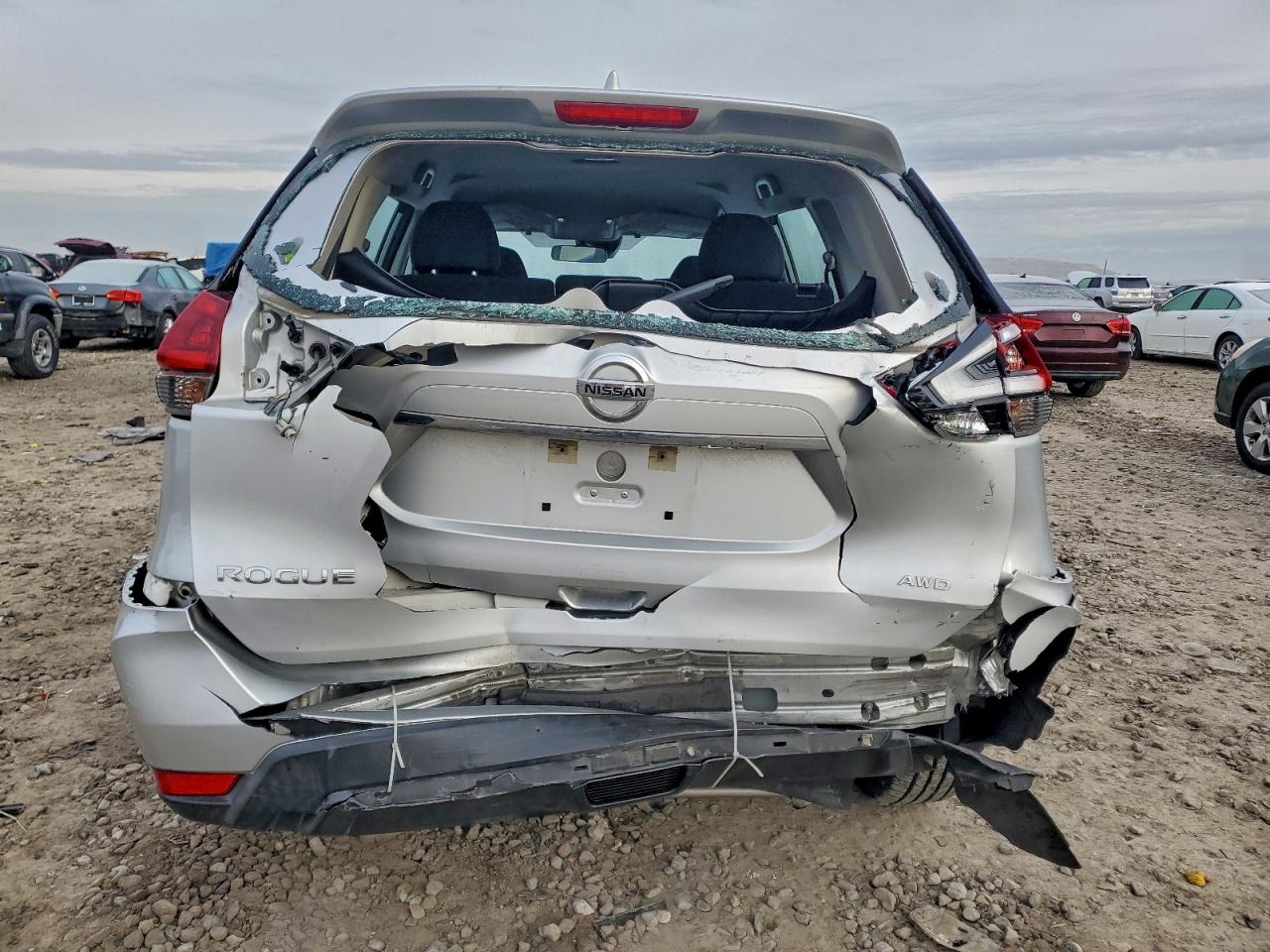 2019 NISSAN ROGUE S photo 6