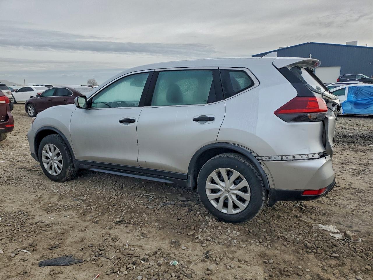 2019 NISSAN ROGUE S photo 2