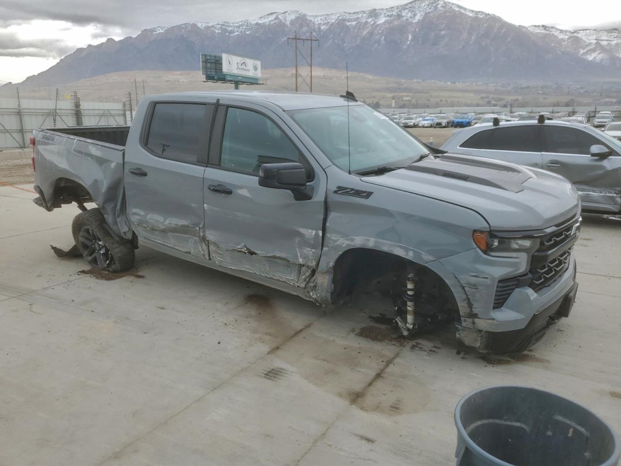 2024 CHEVROLET SILVERADO K1500 LT TRAIL BOSS photo 4