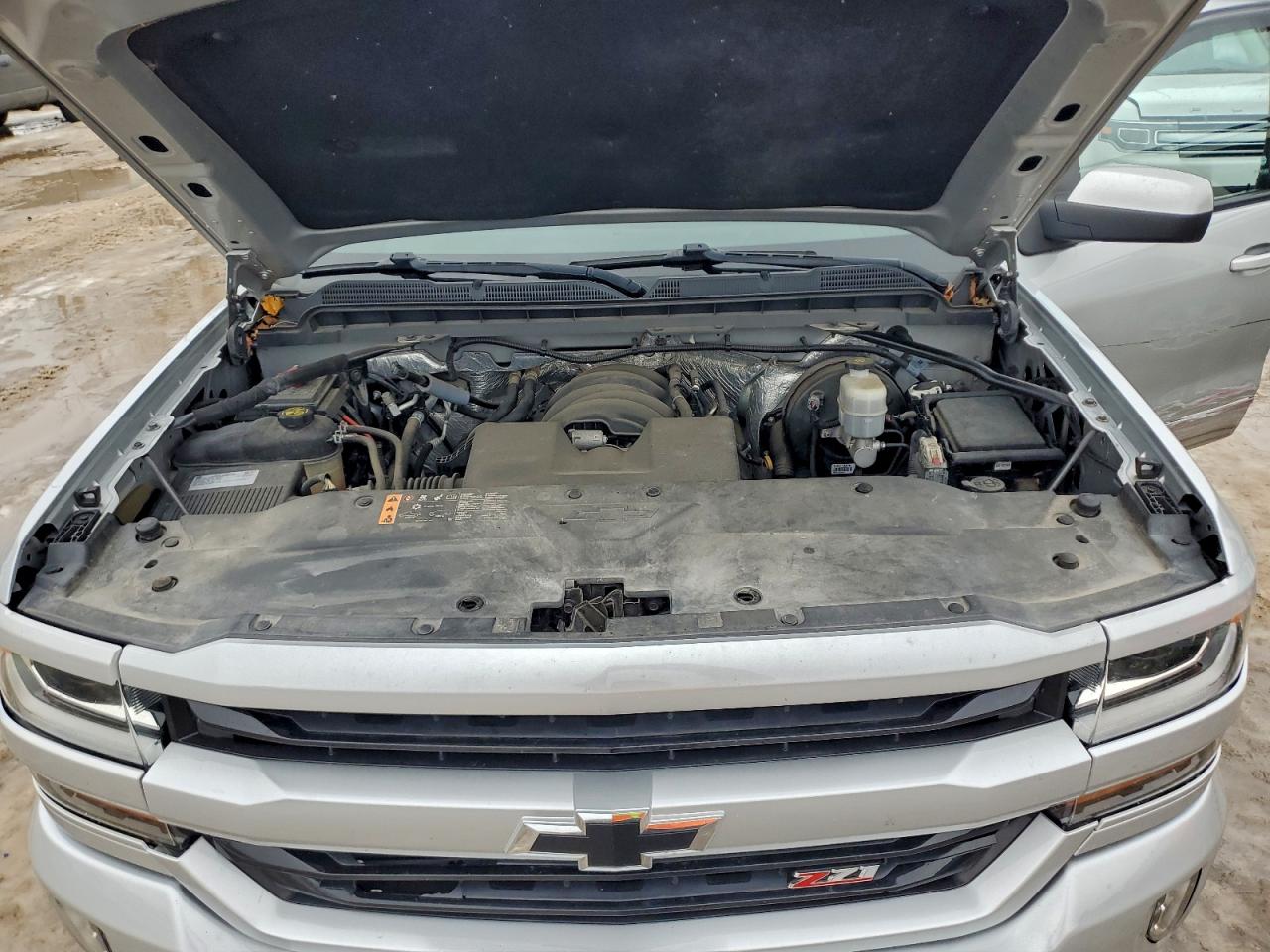 2018 CHEVROLET SILVERADO K1500 LT photo 11