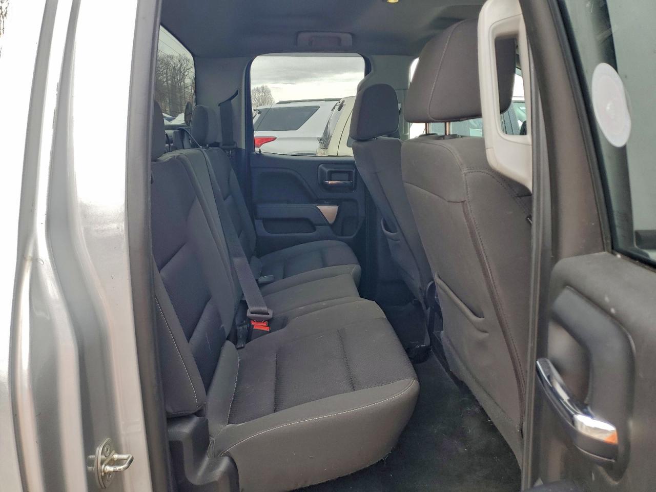 2018 CHEVROLET SILVERADO K1500 LT photo 10