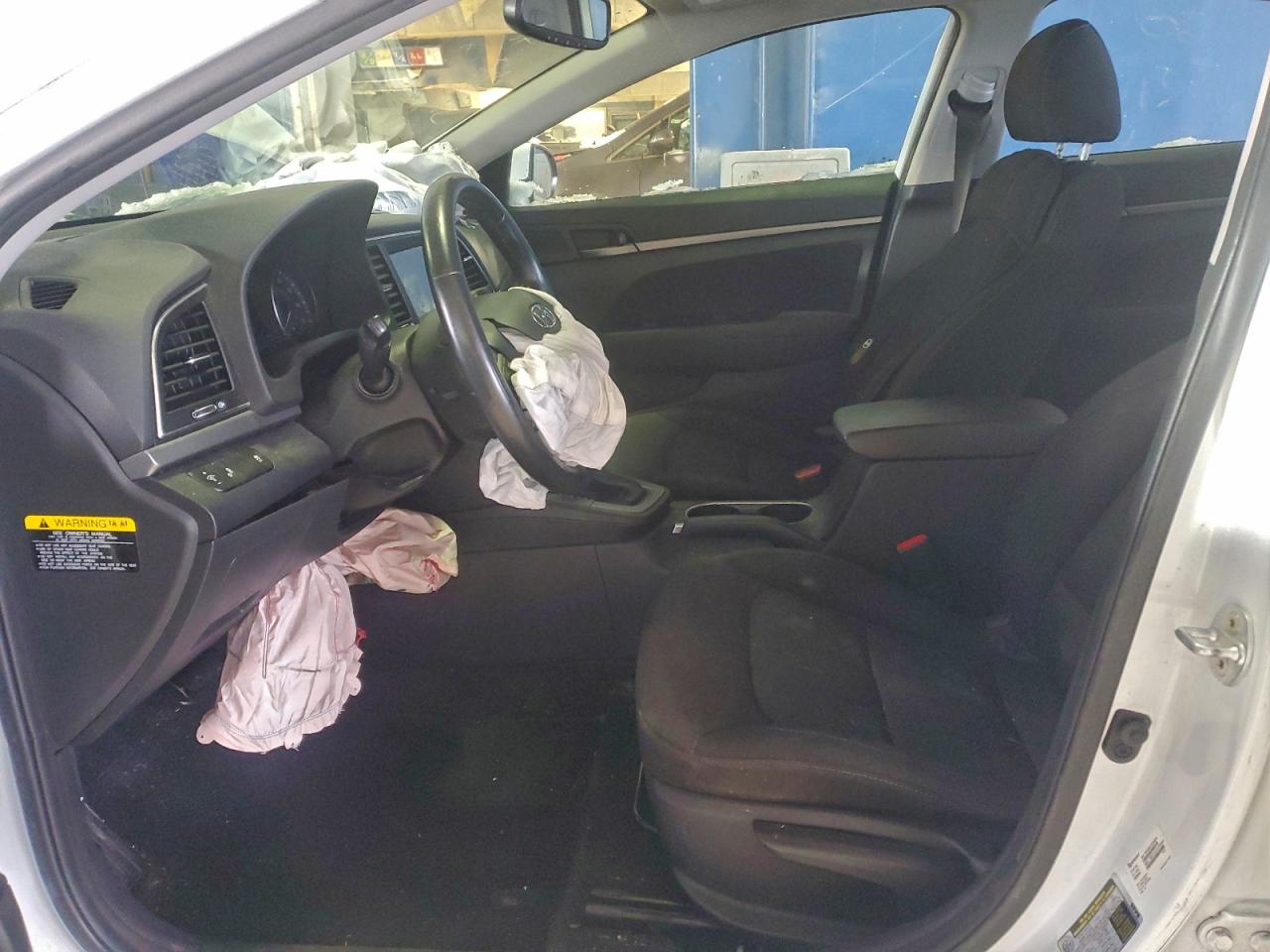 2018 HYUNDAI ELANTRA SEL photo 7