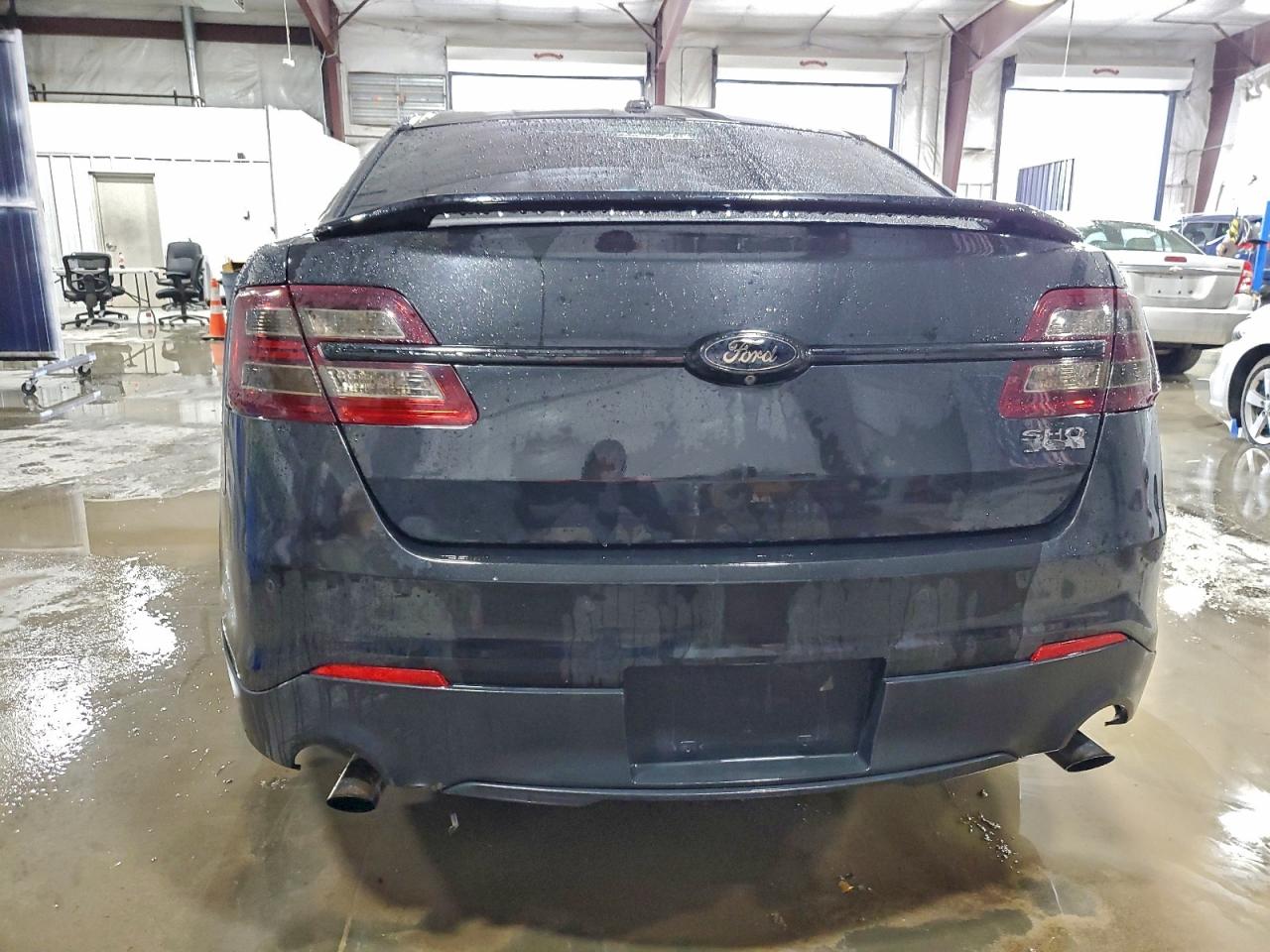 2015 FORD TAURUS SHO photo 6