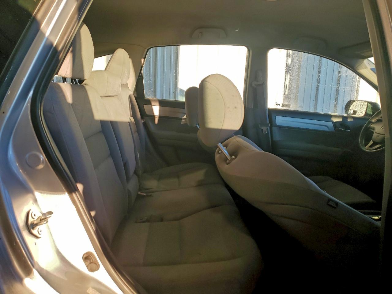 2010 HONDA CR-V LX photo 11