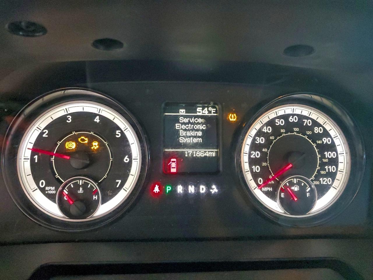 2018 RAM 1500 ST photo 9