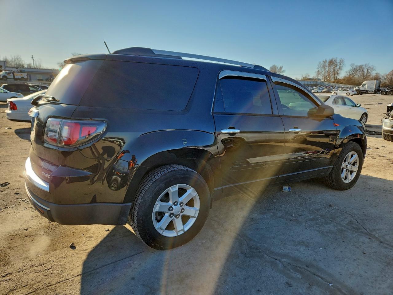 2016 GMC ACADIA SLE photo 3