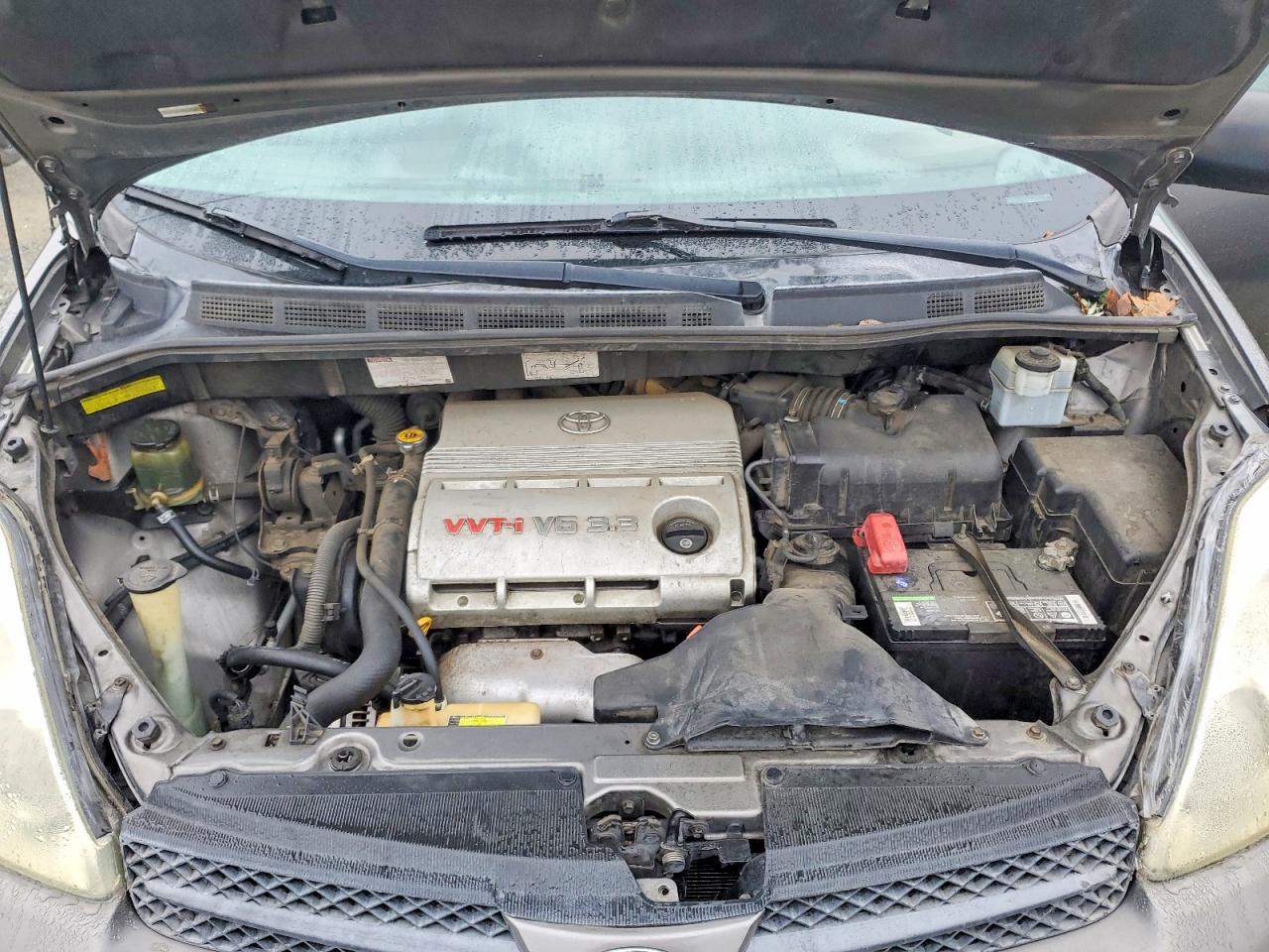 2004 TOYOTA SIENNA CE photo 12