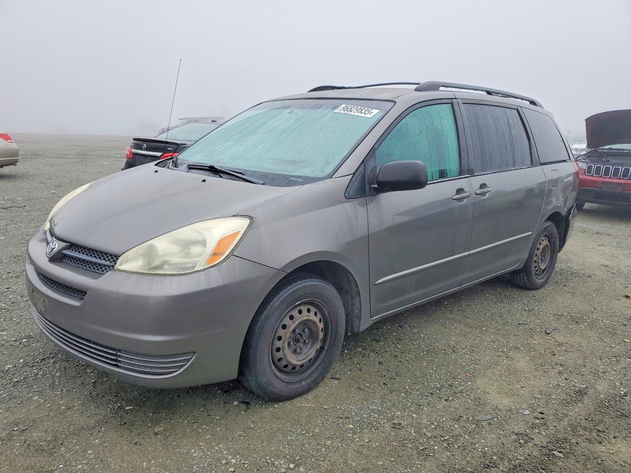 2004 TOYOTA SIENNA