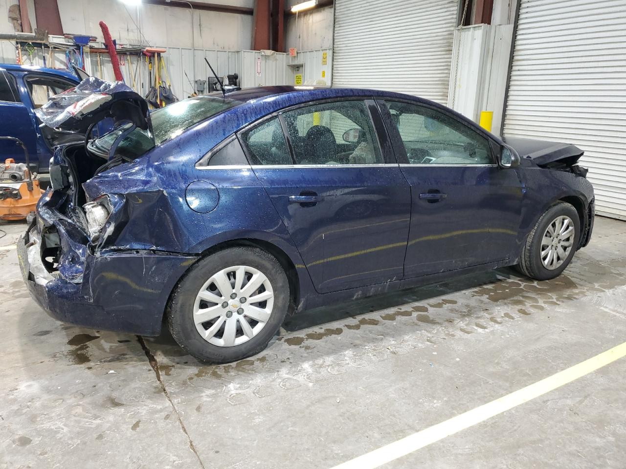 2011 CHEVROLET CRUZE LS photo 3
