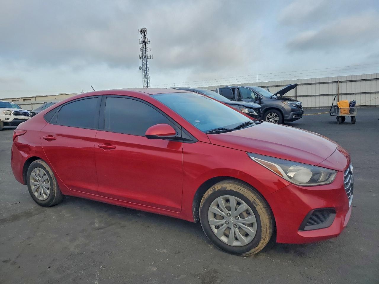 2019 HYUNDAI ACCENT SE photo 4