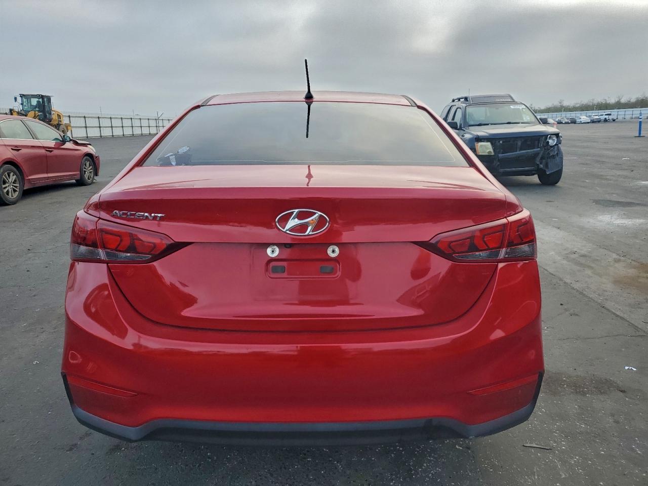 2019 HYUNDAI ACCENT SE photo 6