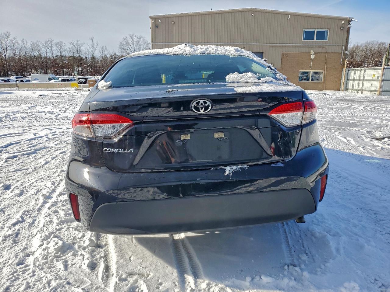 2024 TOYOTA COROLLA LE photo 6
