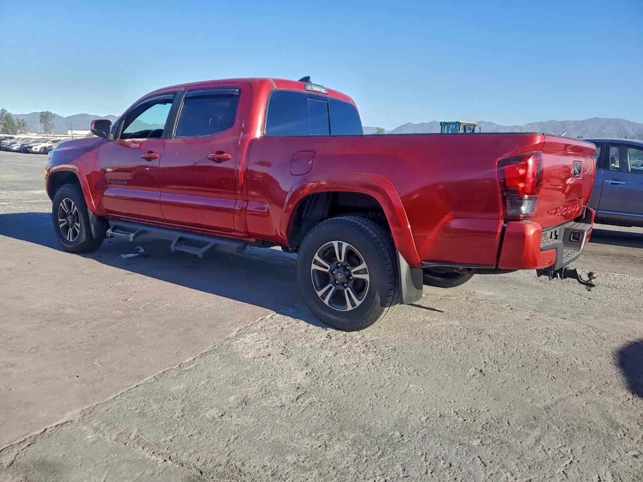 2019 TOYOTA TACOMA DOUBLE CAB photo 2