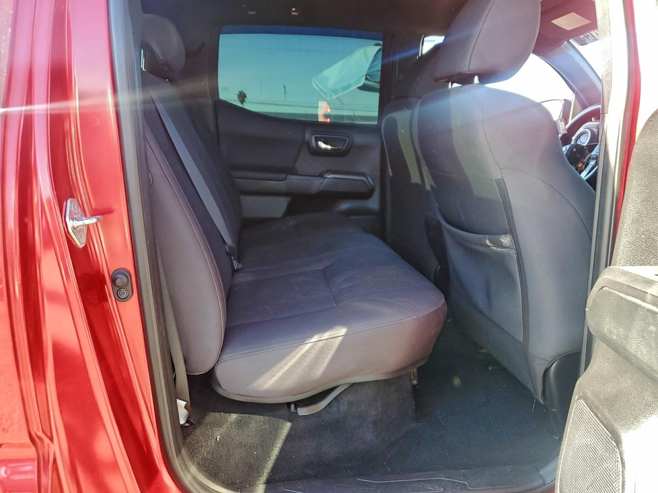 2019 TOYOTA TACOMA DOUBLE CAB photo 10