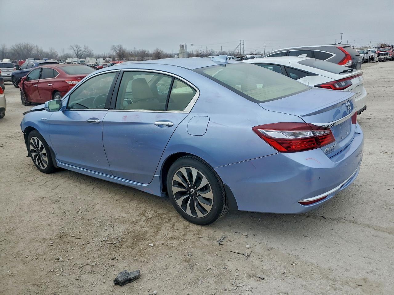 2017 HONDA ACCORD TOURING HYBRID photo 2