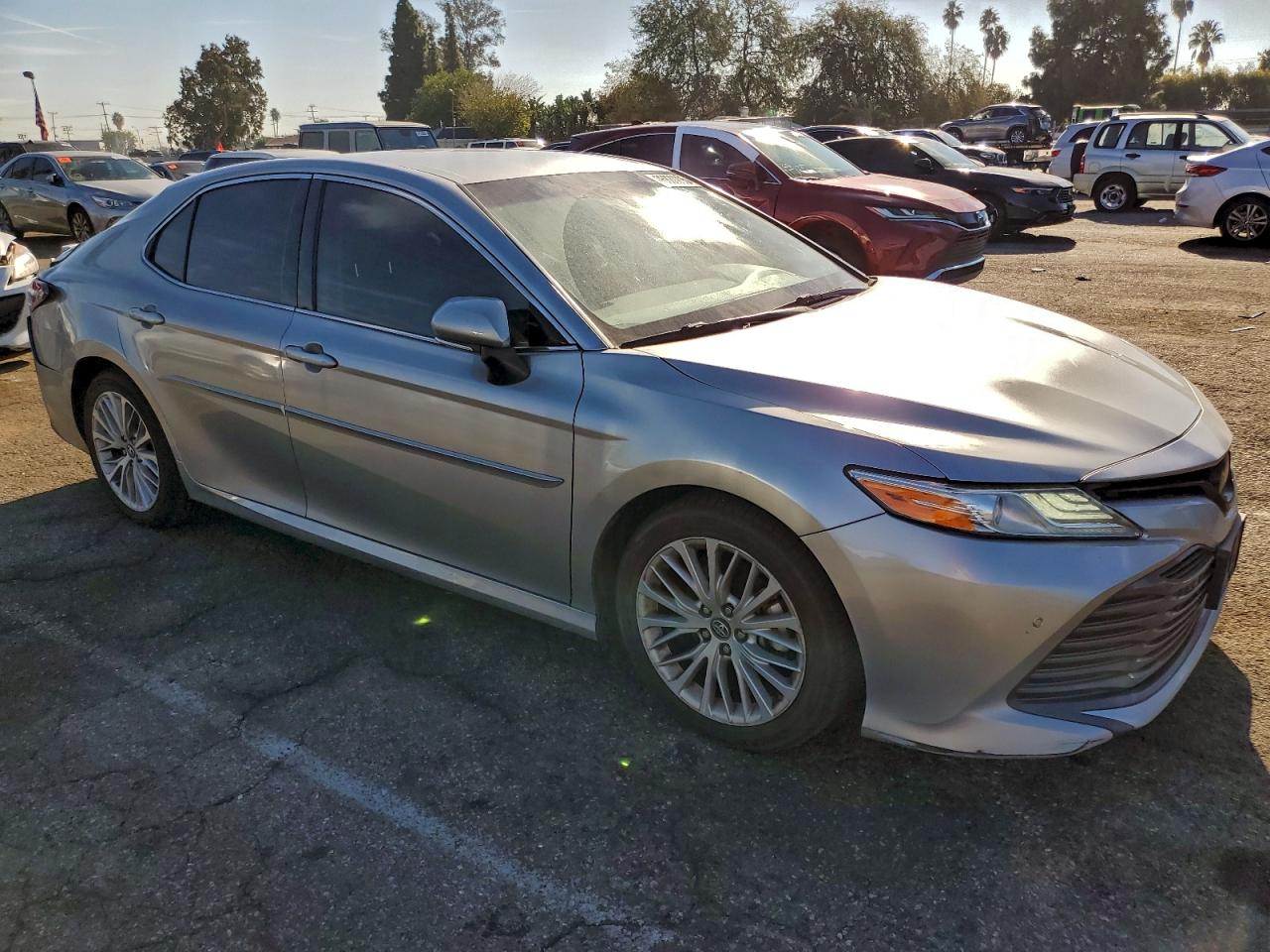2018 TOYOTA CAMRY L photo 4