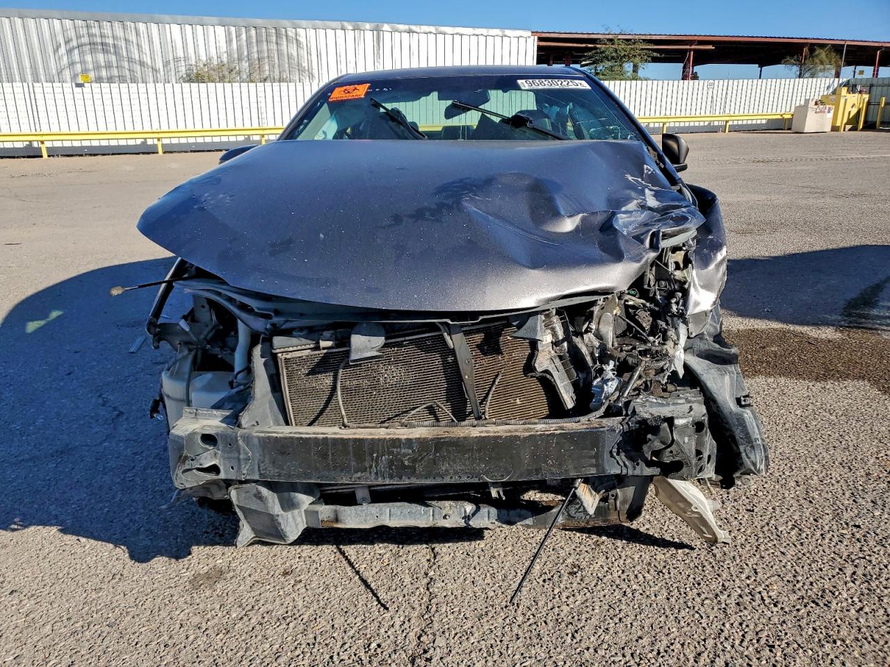 2016 TOYOTA CAMRY LE photo 5