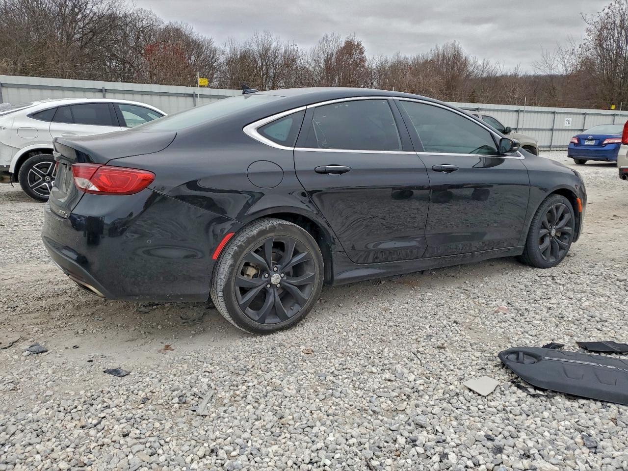 2015 CHRYSLER 200 C photo 3