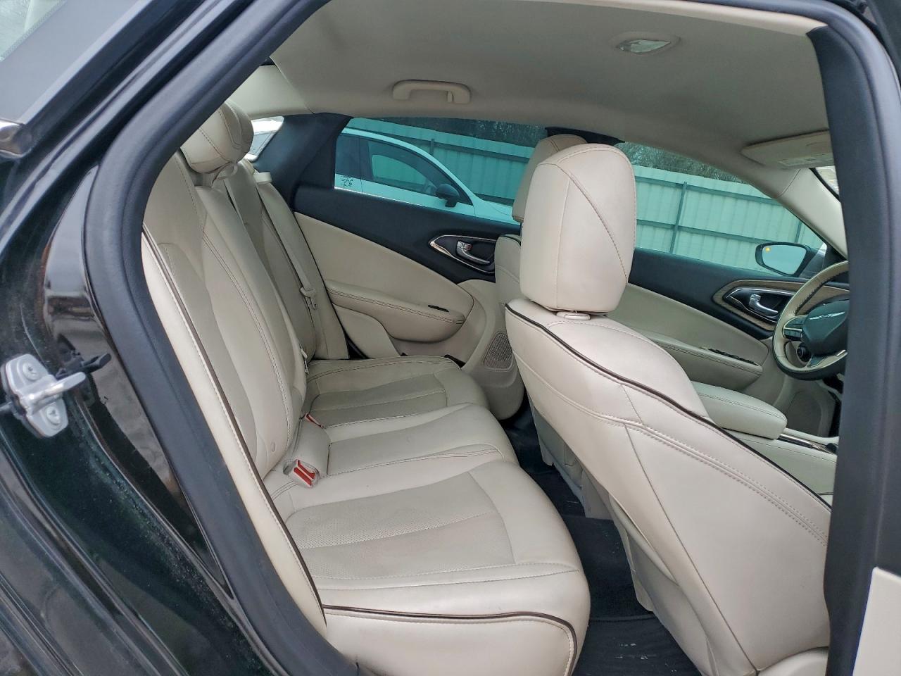 2015 CHRYSLER 200 C photo 10