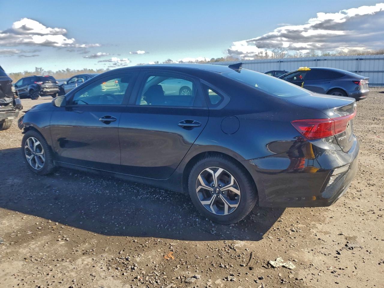 2019 KIA FORTE FE photo 2