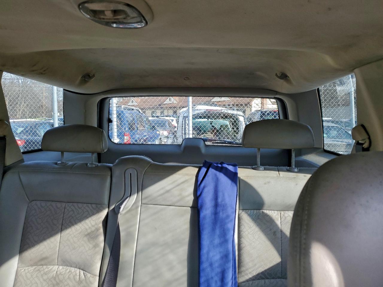 2006 SATURN VUE photo 10