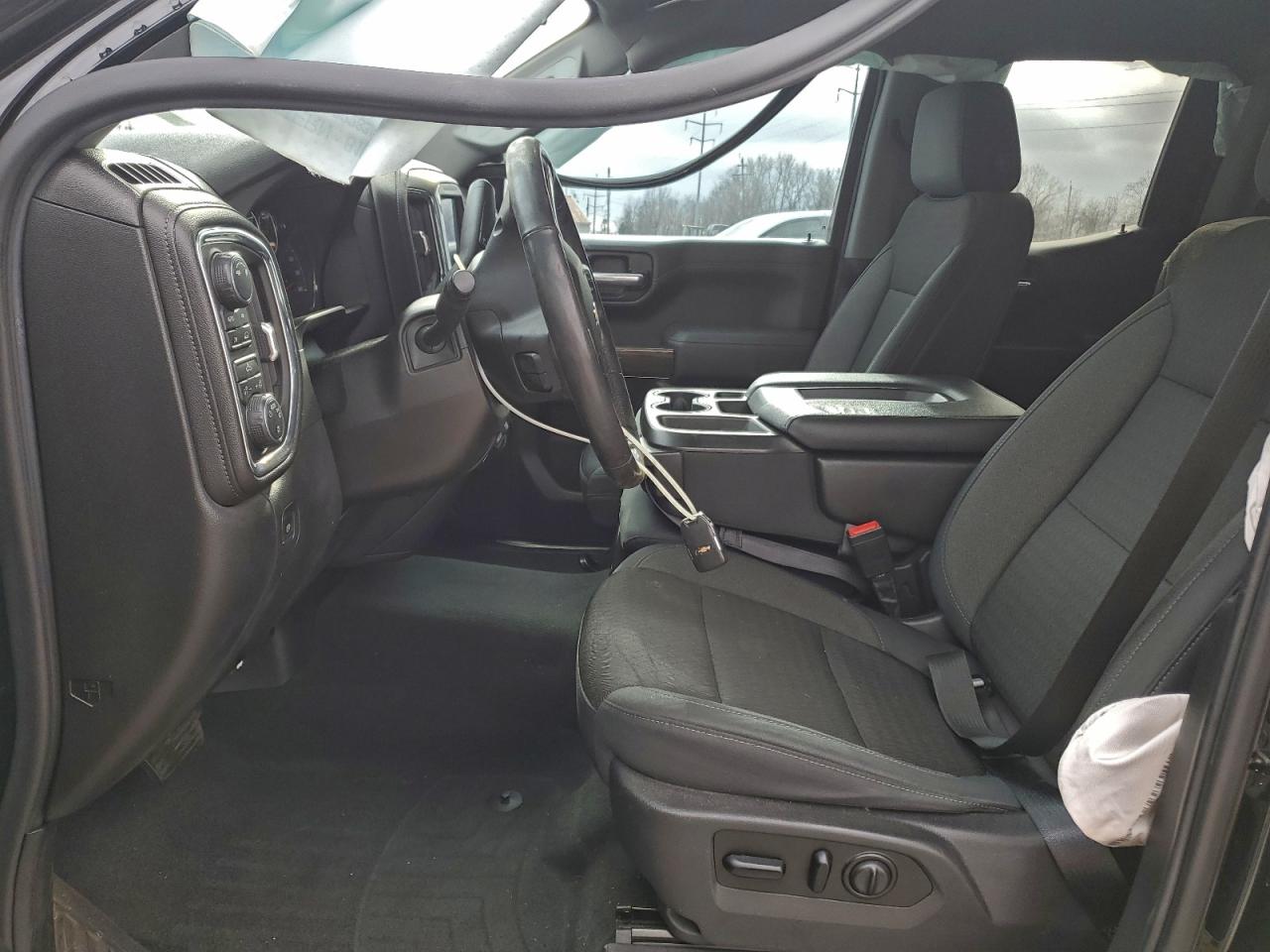2019 CHEVROLET SILVERADO K1500 LT photo 7