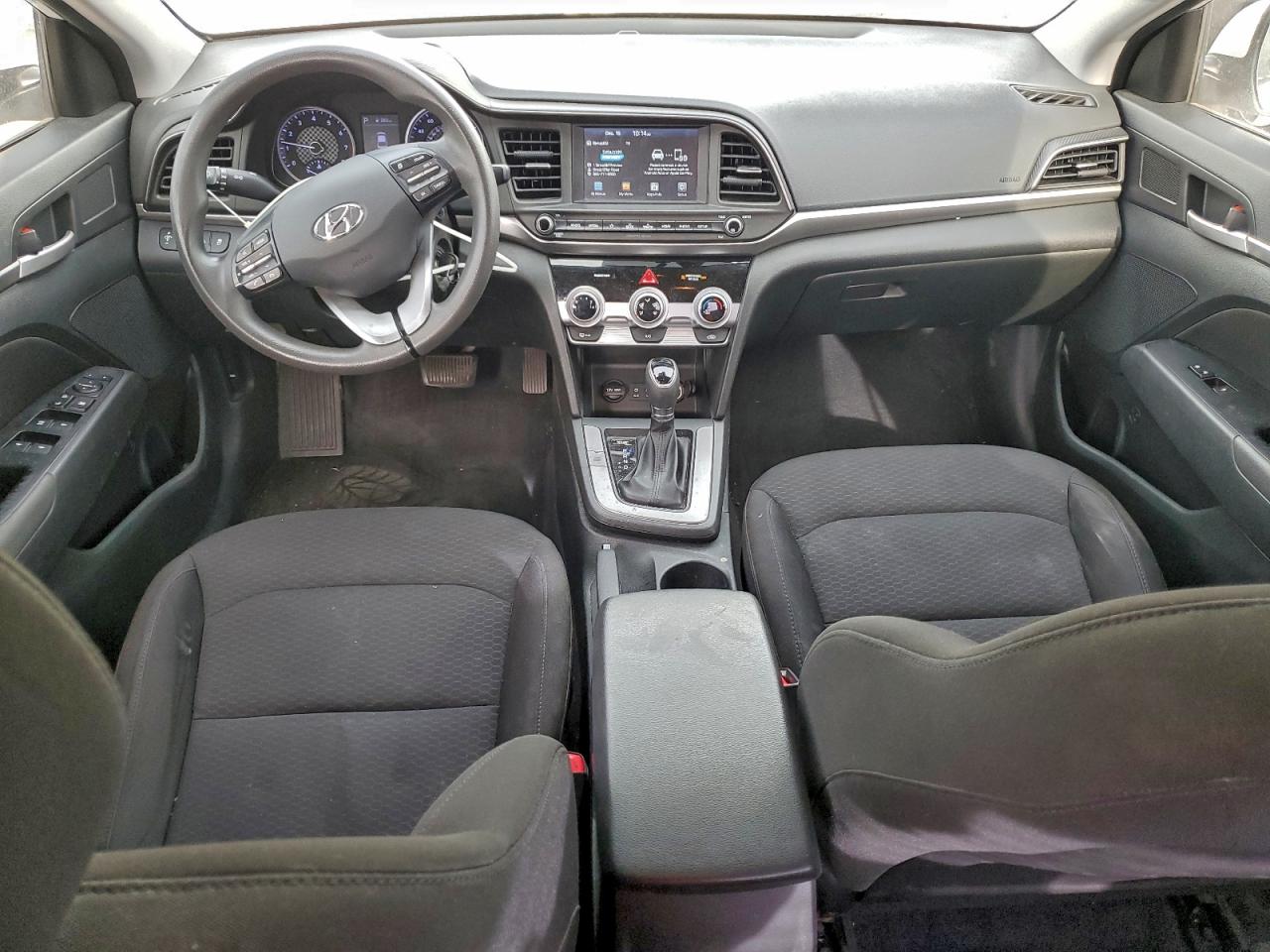2019 HYUNDAI ELANTRA SEL photo 8
