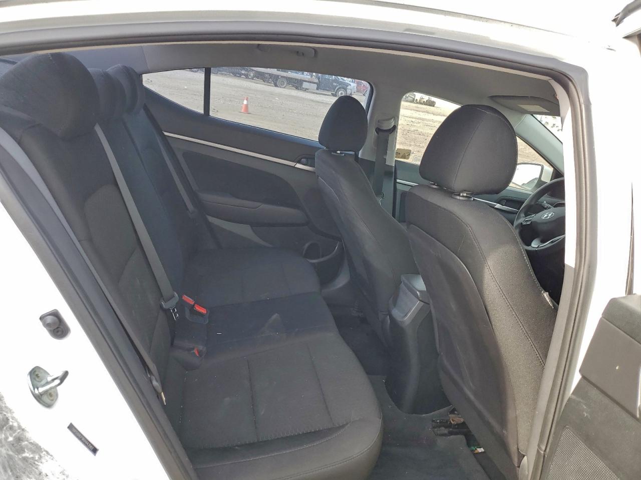 2019 HYUNDAI ELANTRA SEL photo 10