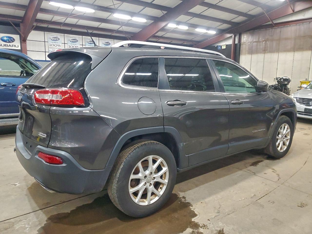 2015 JEEP CHEROKEE LATITUDE photo 3