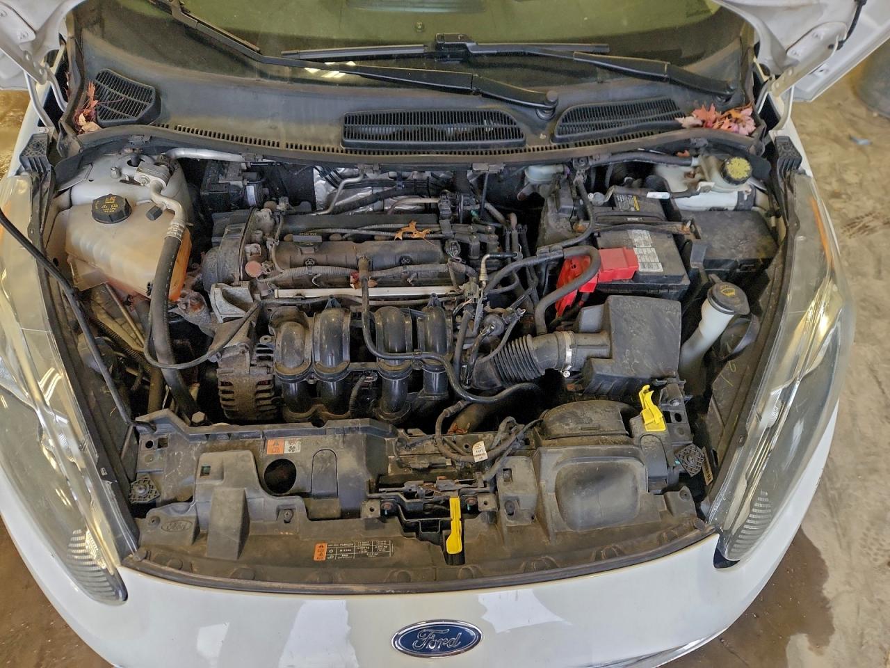 2015 FORD FIESTA S photo 11