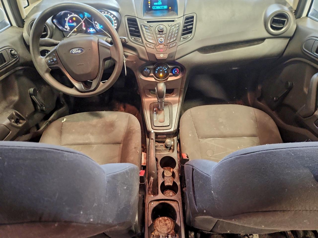 2015 FORD FIESTA S photo 8