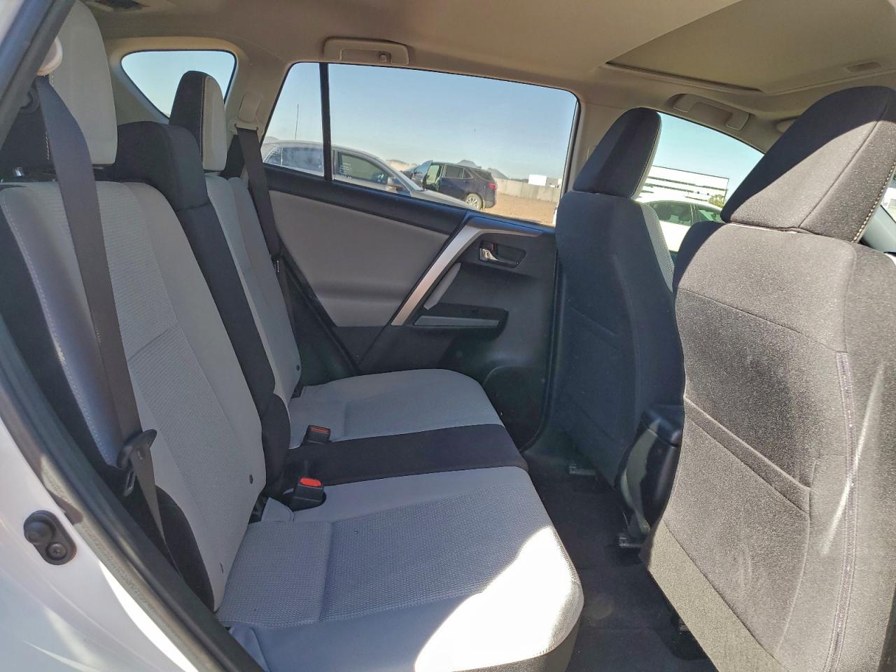 2018 TOYOTA RAV4 ADVENTURE photo 11