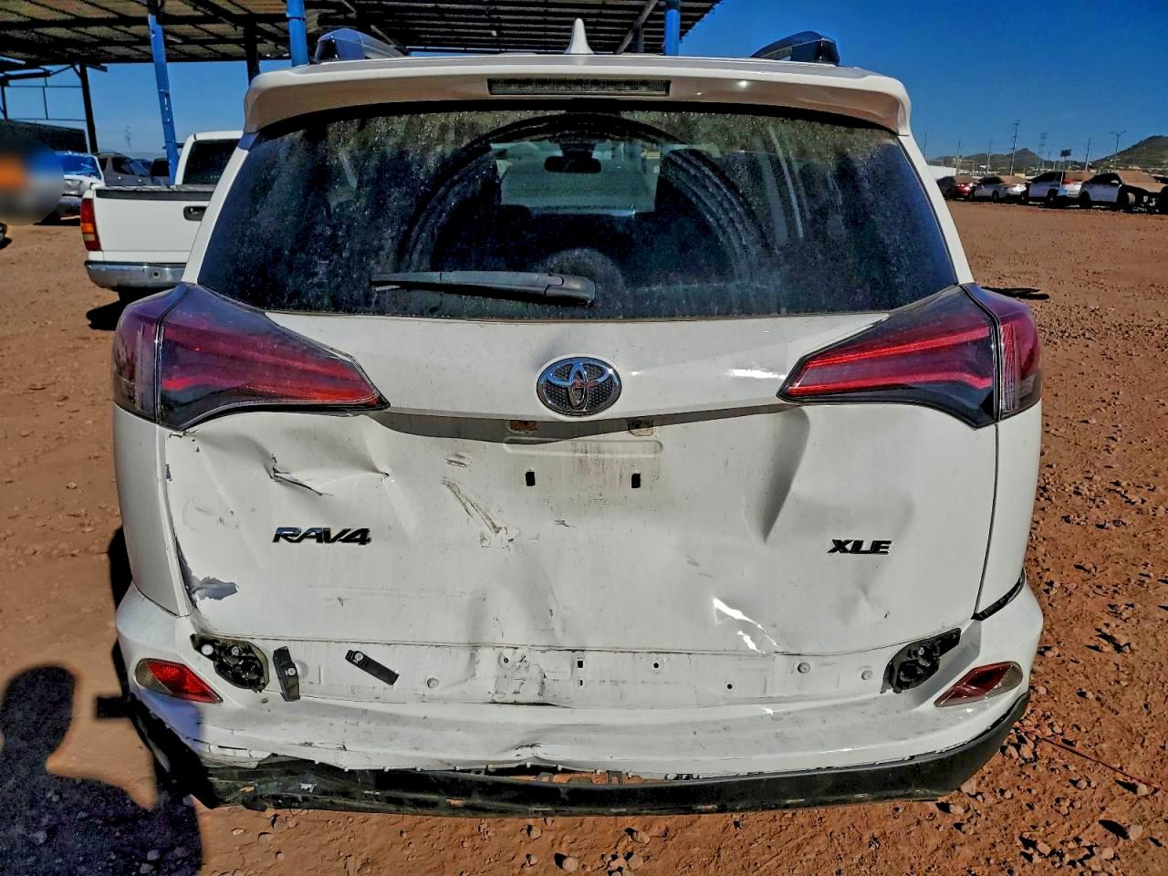 2018 TOYOTA RAV4 ADVENTURE photo 6
