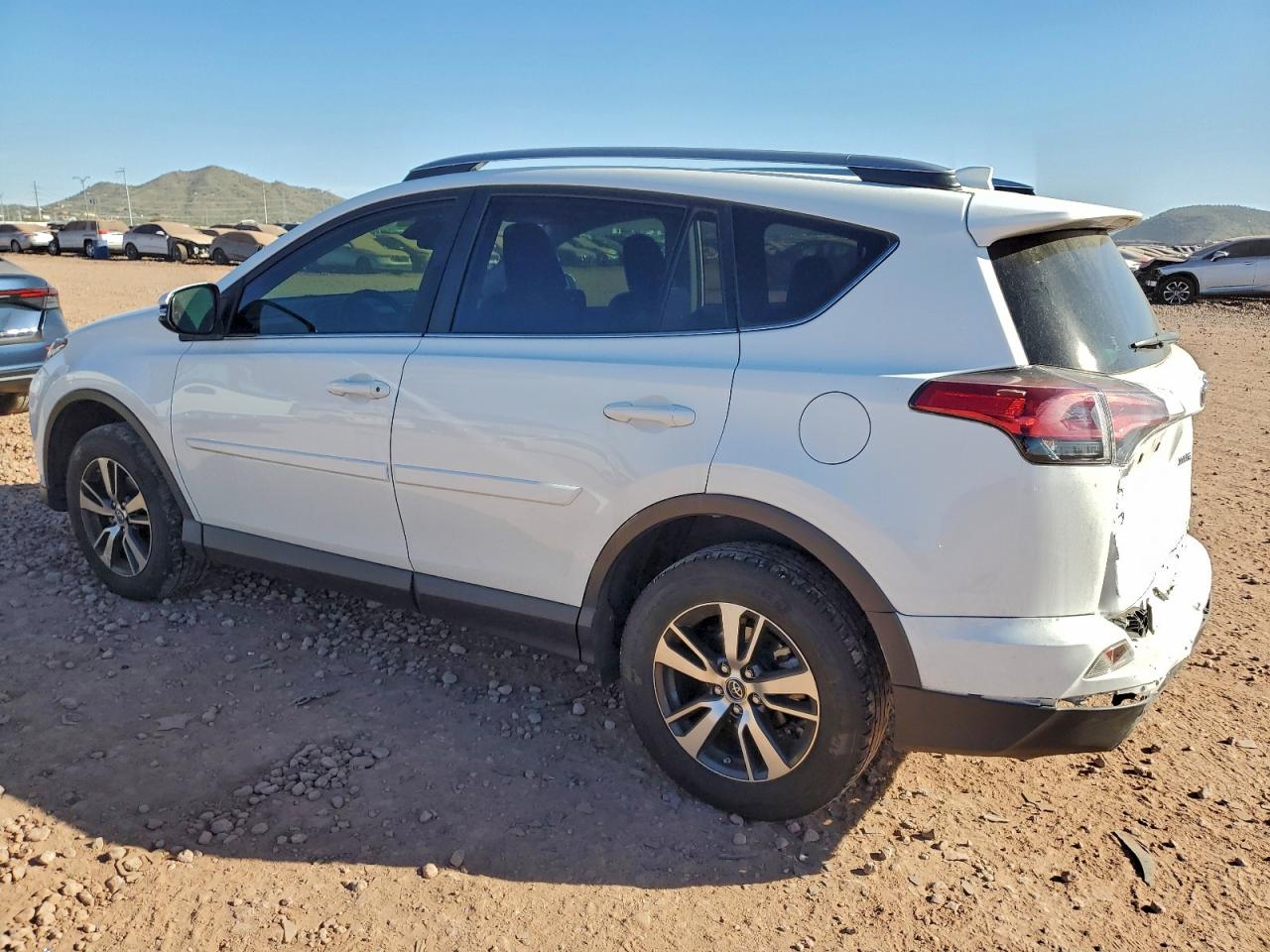 2018 TOYOTA RAV4 ADVENTURE photo 2