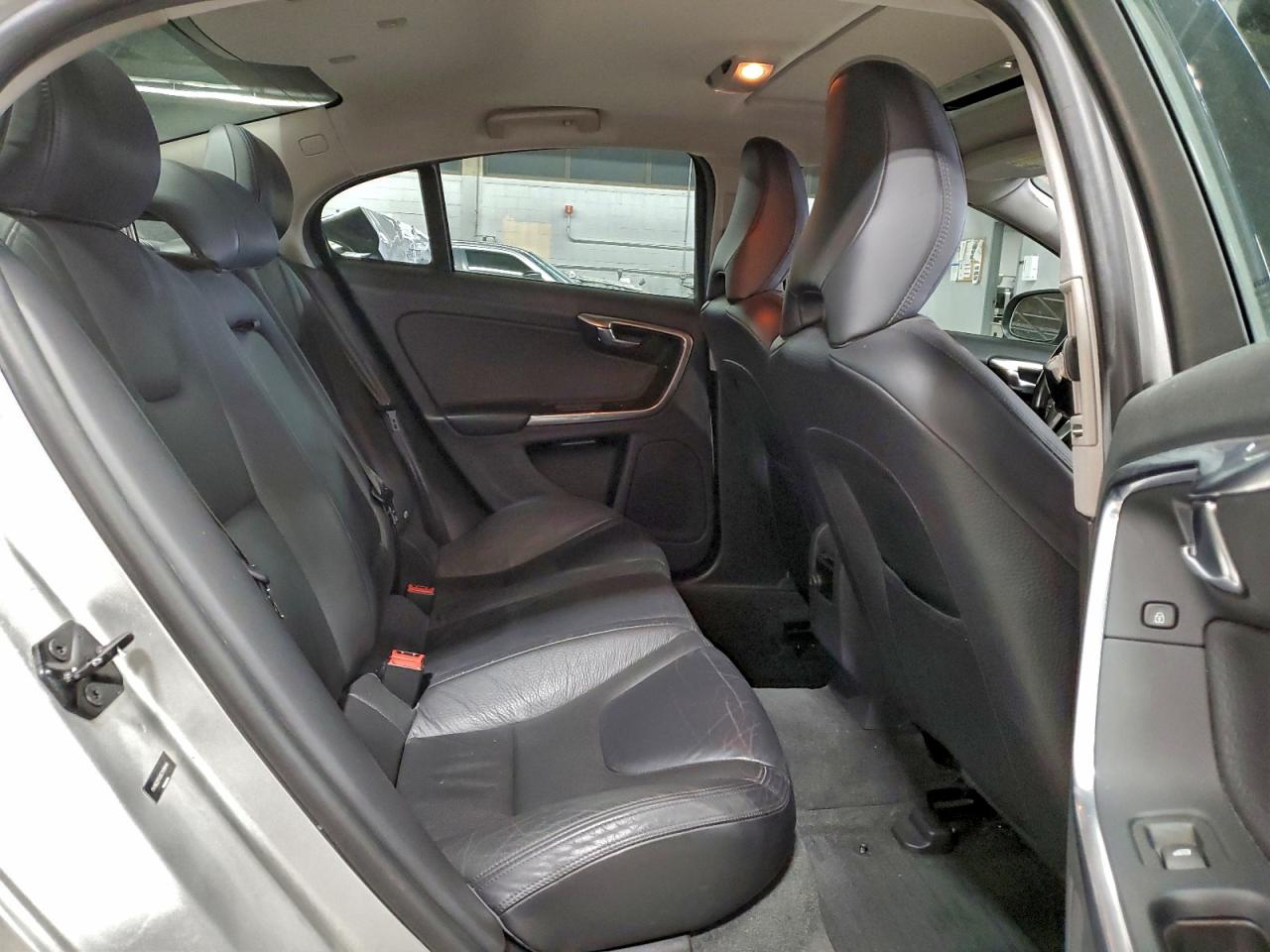 2012 VOLVO S60 T5 photo 10