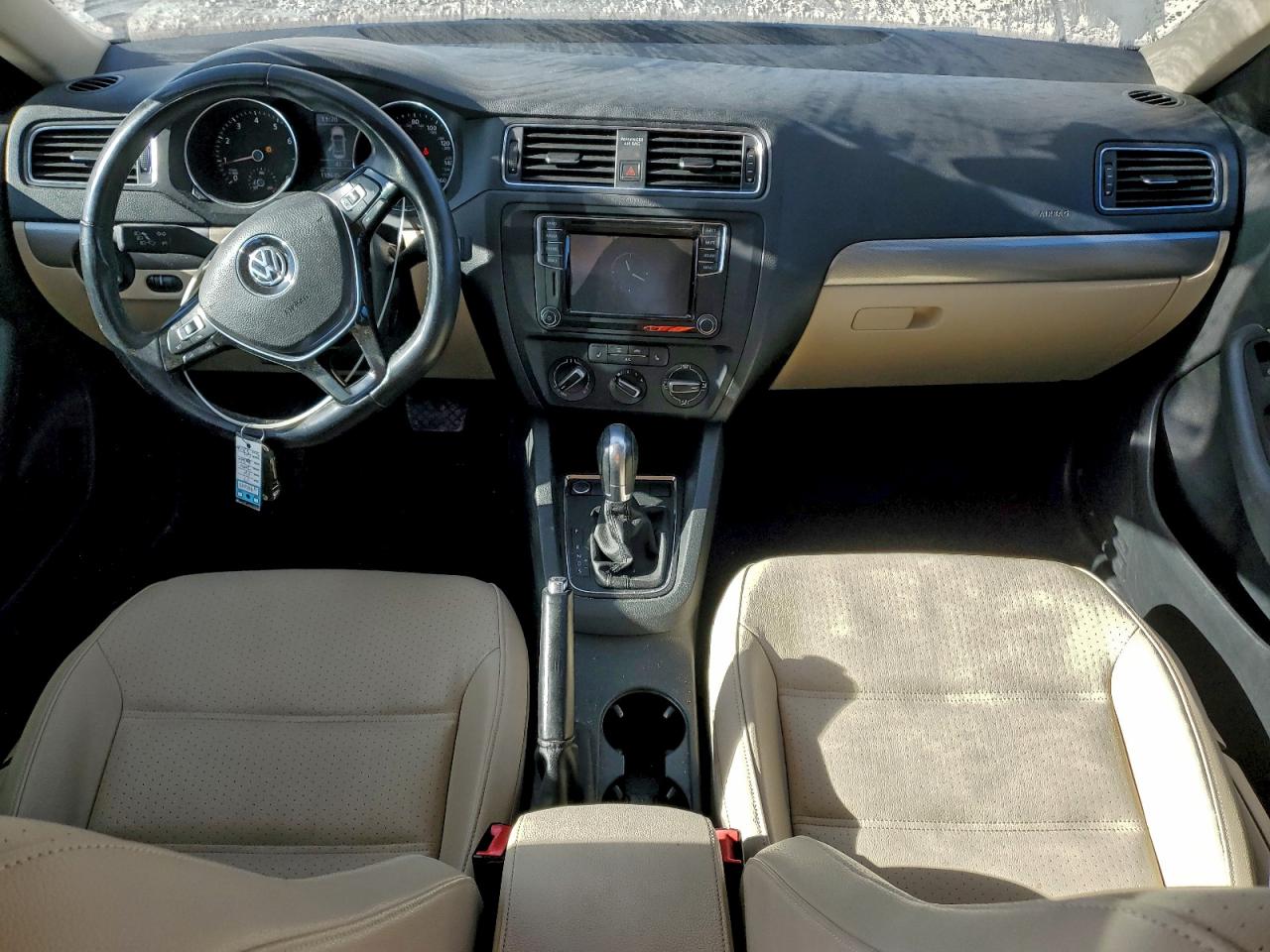 2017 VOLKSWAGEN JETTA SE photo 8