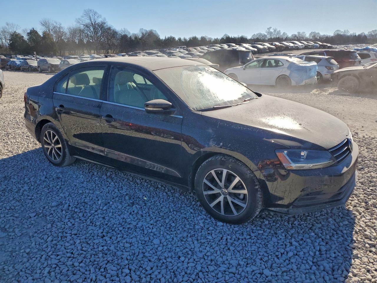 2017 VOLKSWAGEN JETTA SE photo 4