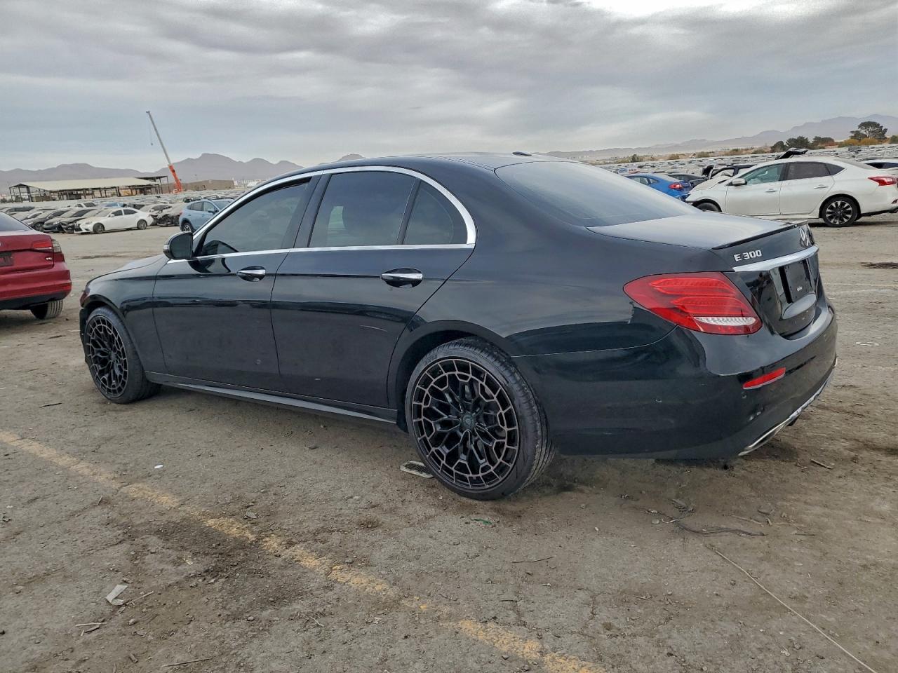 2017 MERCEDES-BENZ E 300 photo 2