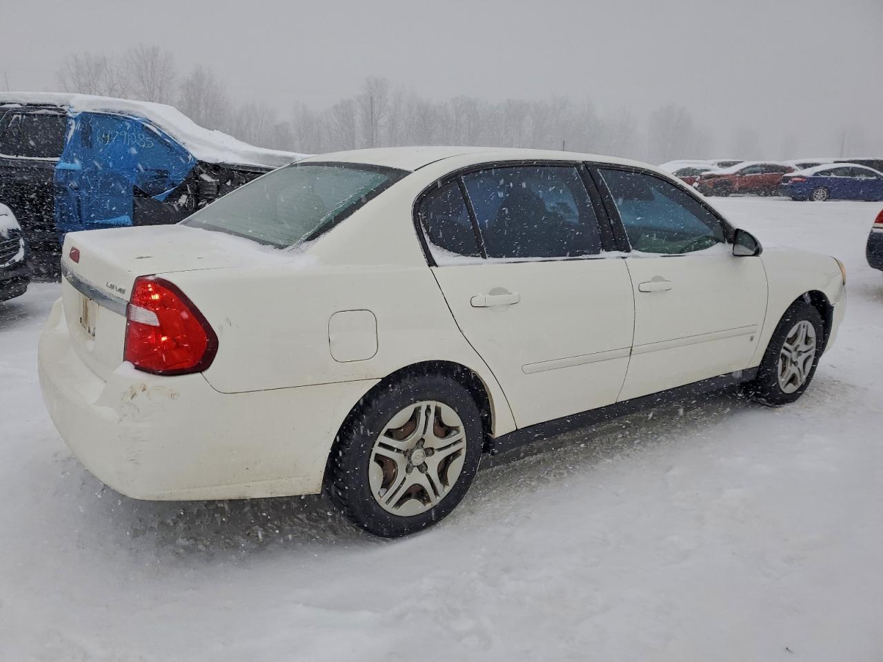 2008 CHEVROLET MALIBU LS photo 3