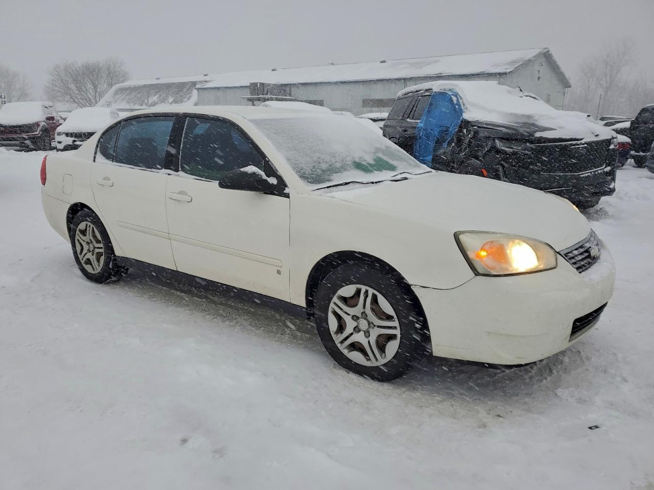 2008 CHEVROLET MALIBU LS photo 4