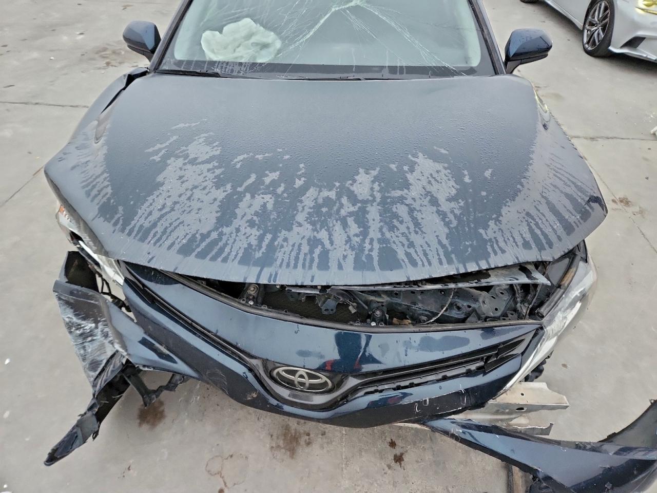 2018 TOYOTA CAMRY L photo 11