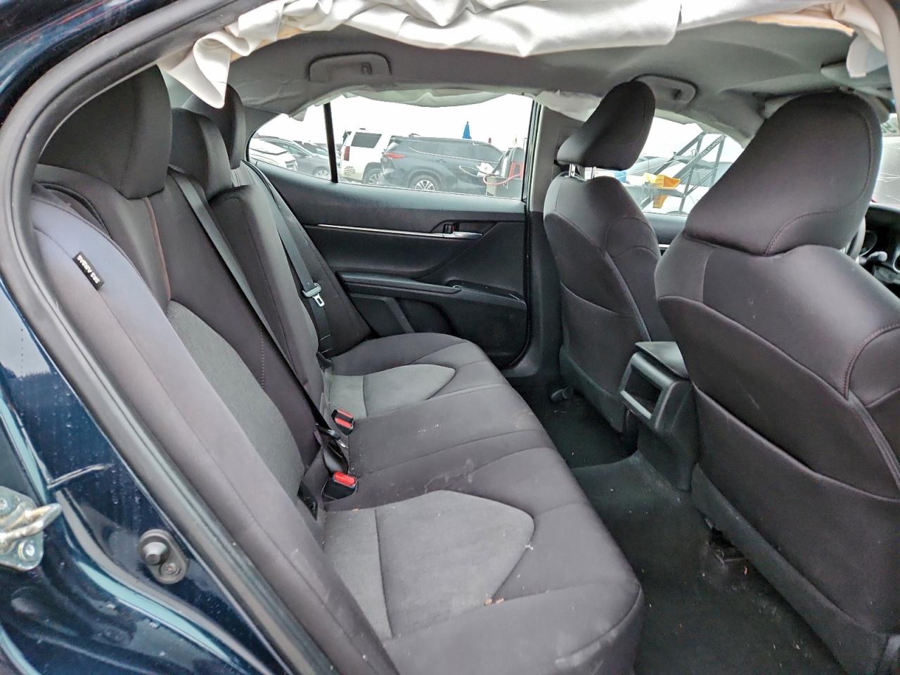 2018 TOYOTA CAMRY L photo 10