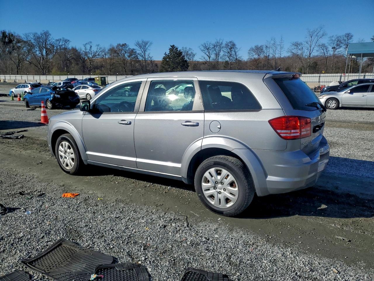 2015 DODGE JOURNEY SE photo 2
