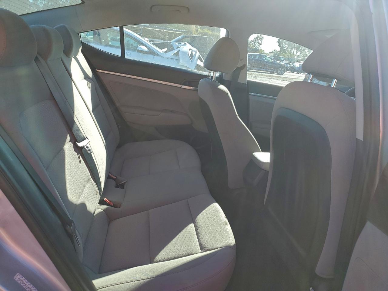 2020 HYUNDAI ELANTRA SE photo 10