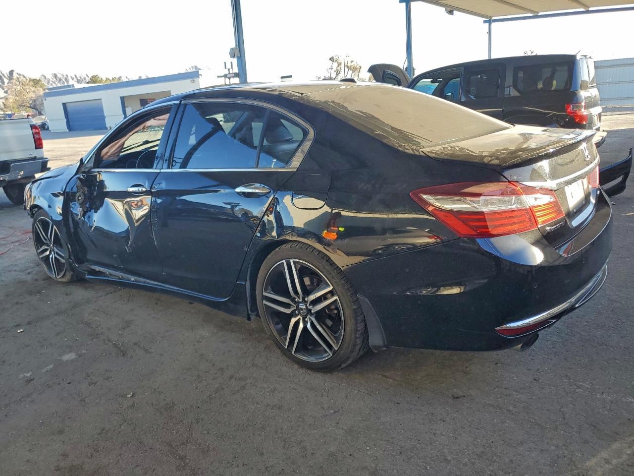 2016 HONDA ACCORD TOURING photo 2