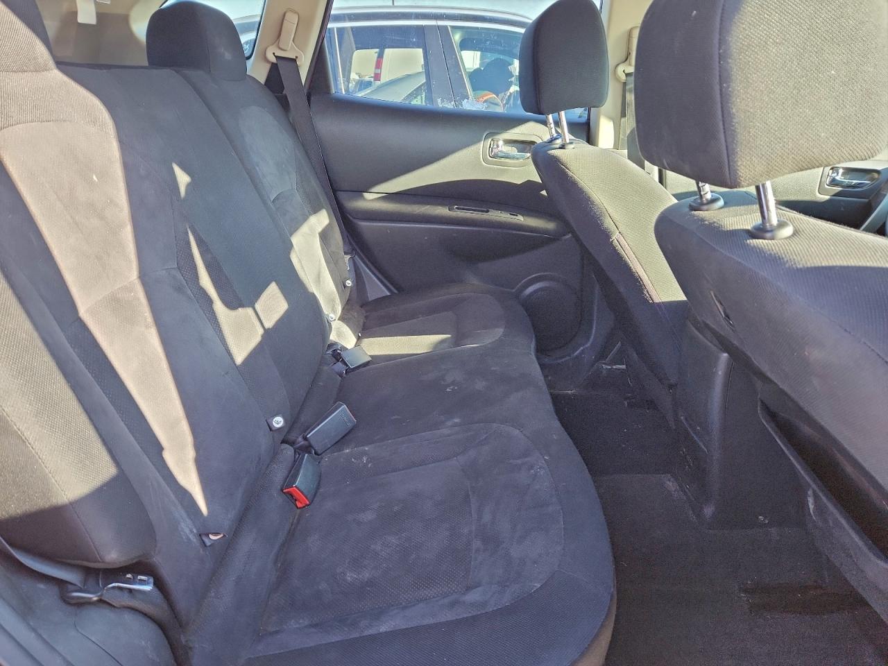 2010 NISSAN ROGUE S photo 10
