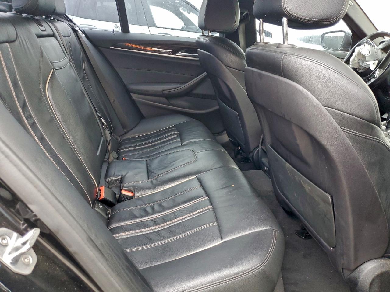 2019 BMW 530E photo 10