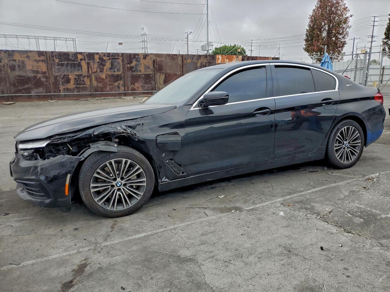2019 BMW 530E
