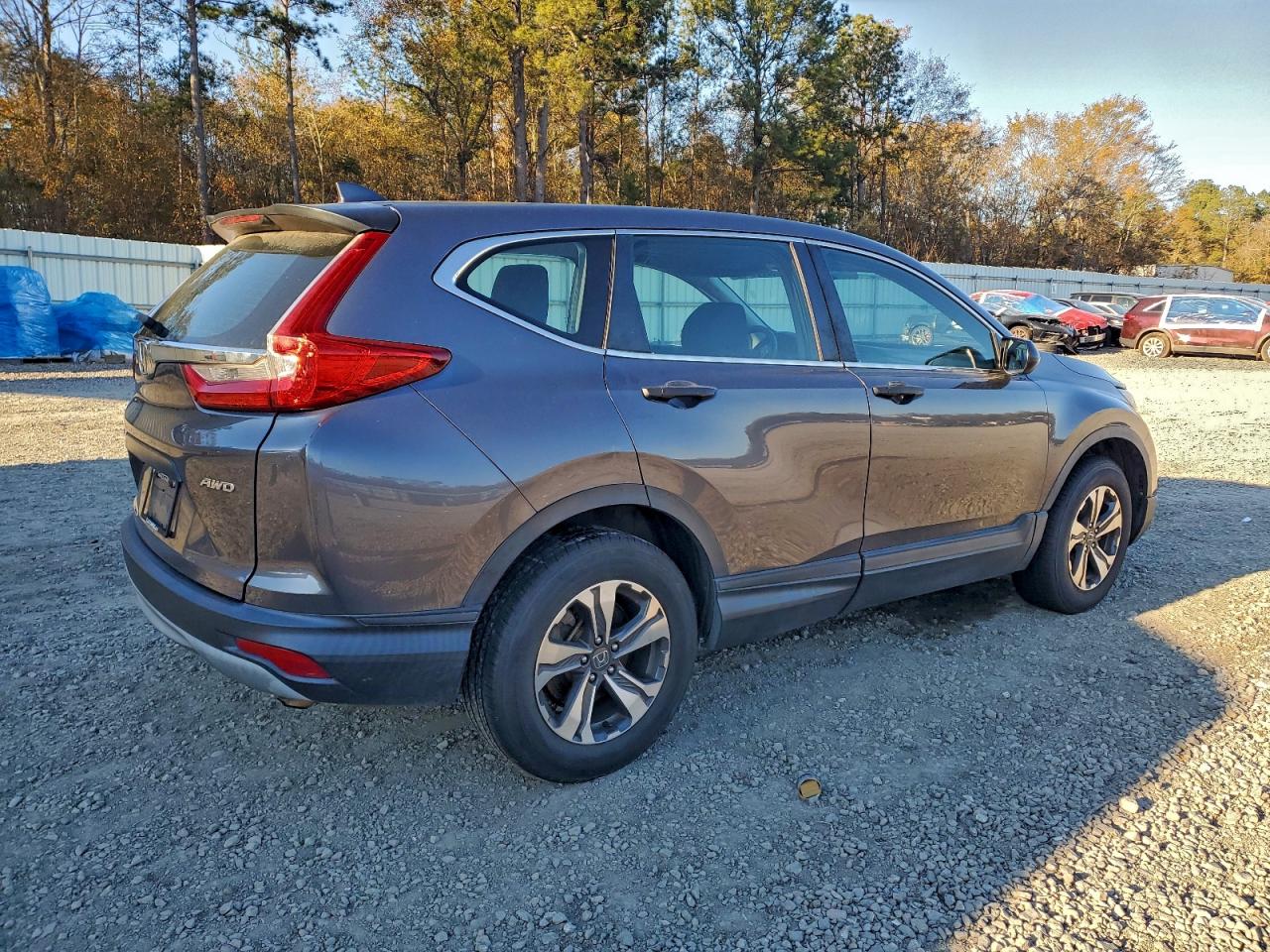 2018 HONDA CR-V LX photo 3